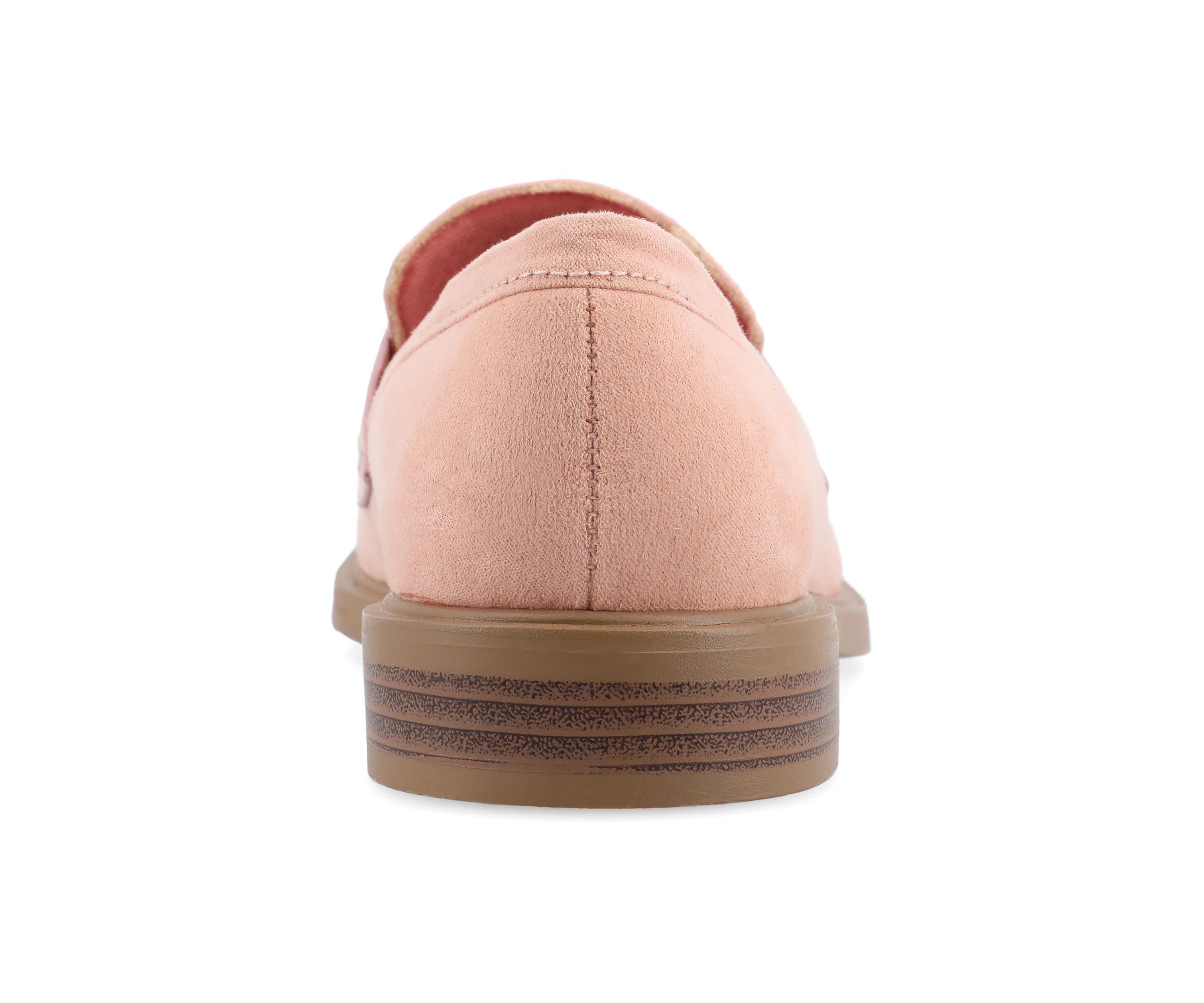 Raichel Flats