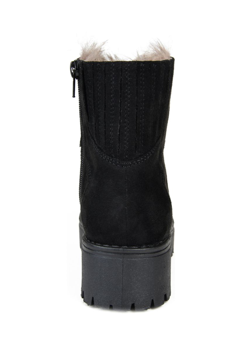 Trail Boots