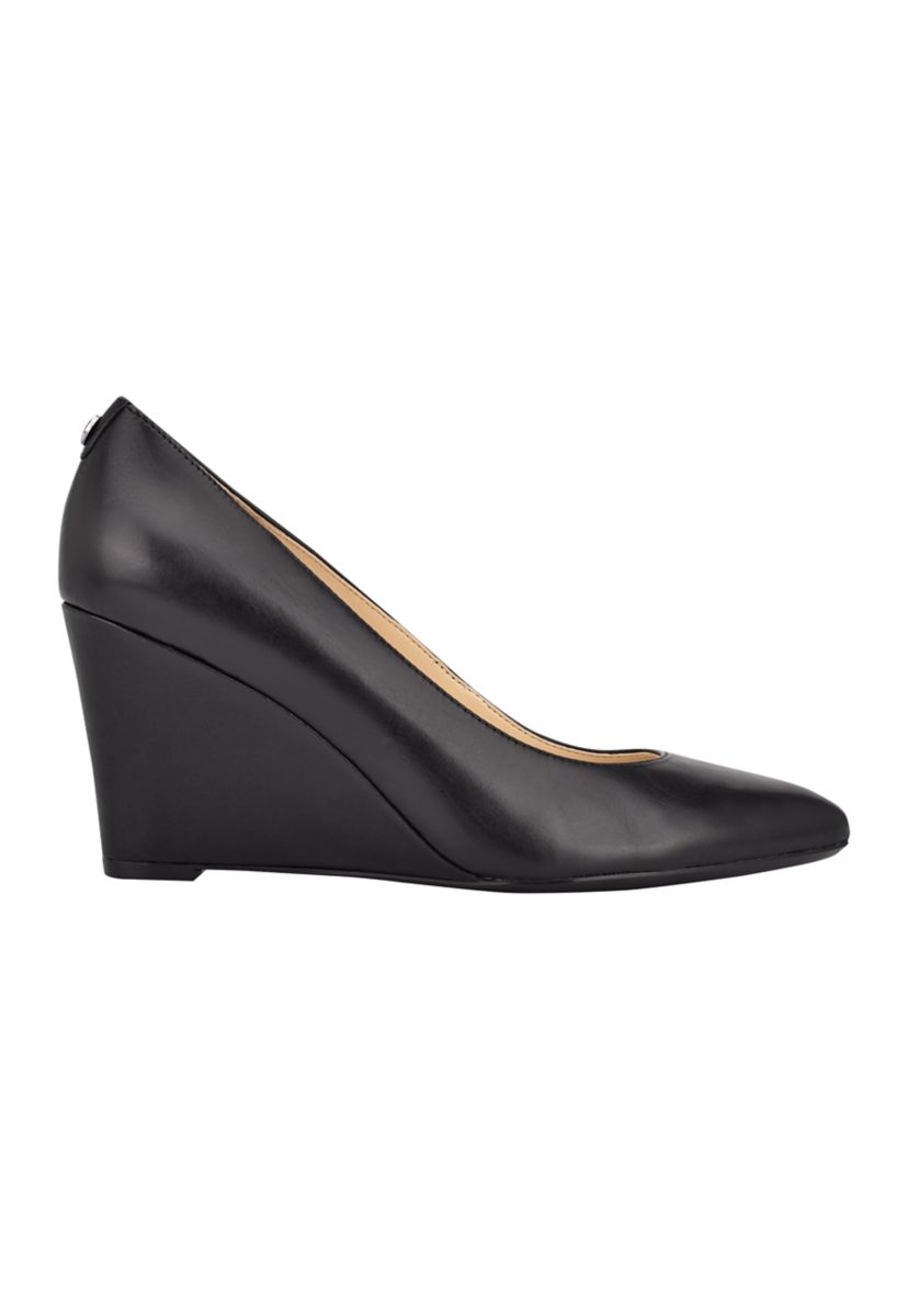 Cal 9x9 Dress Wedges