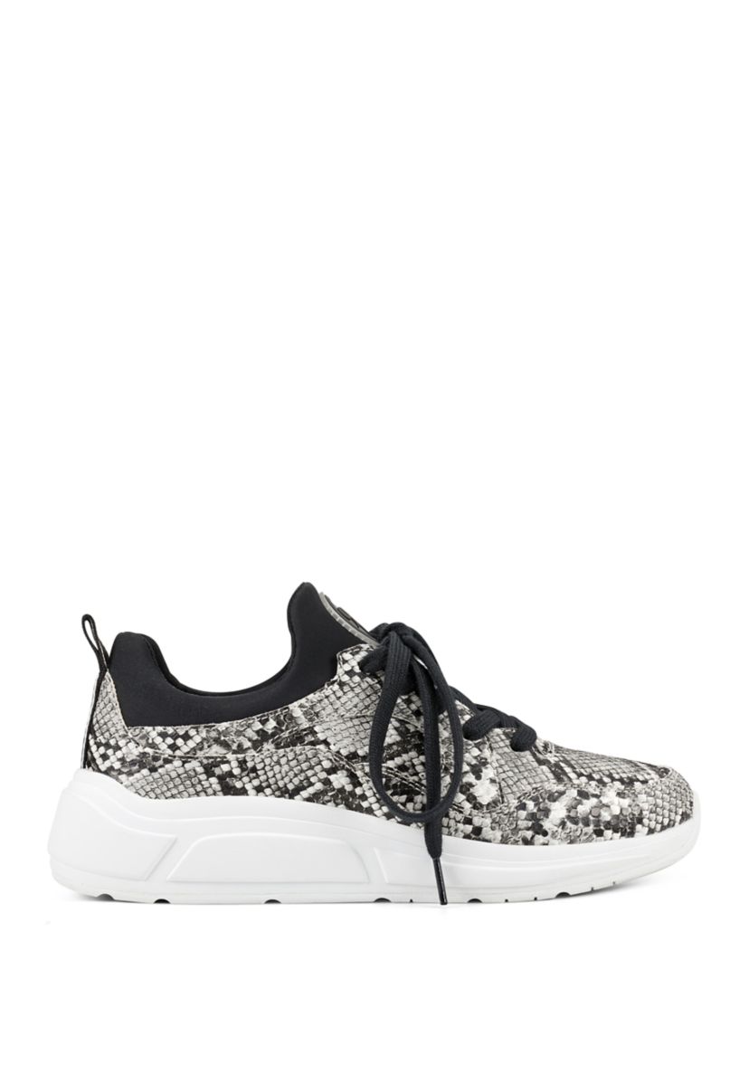 Raylin Sneakers