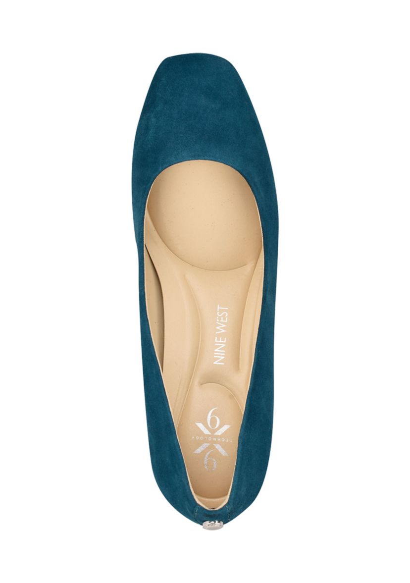 Vibe 9X9 Block Heel Pumps