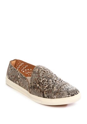 kaari blue sneakers