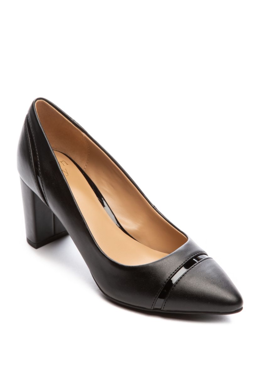 Tracey Classic Pumps