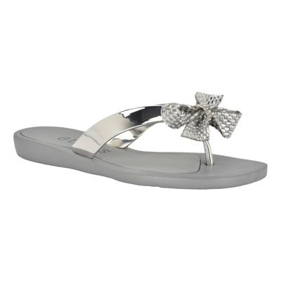 【GUESS】Tata Sparkle Botai Flipflop Sandals GUESS Women's Tata EVA Sparkle Bow Flip Flop Sandals - Macy's