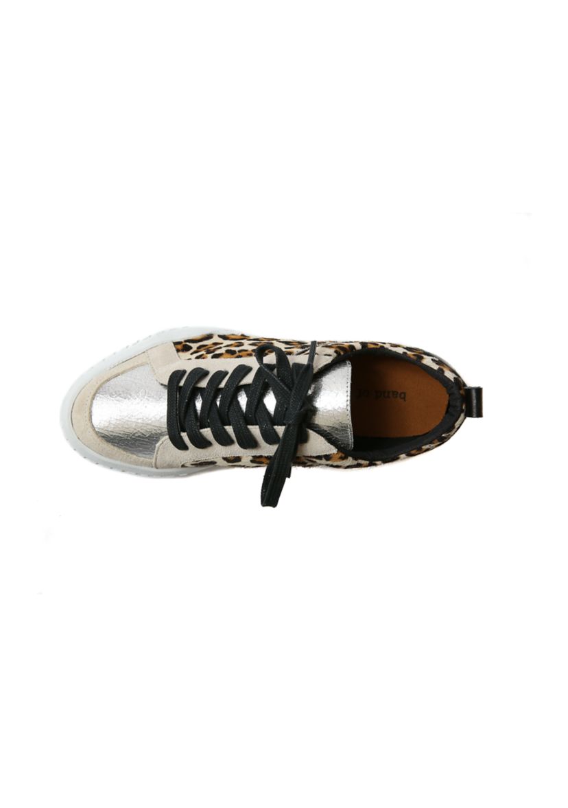 Mars Sneakers