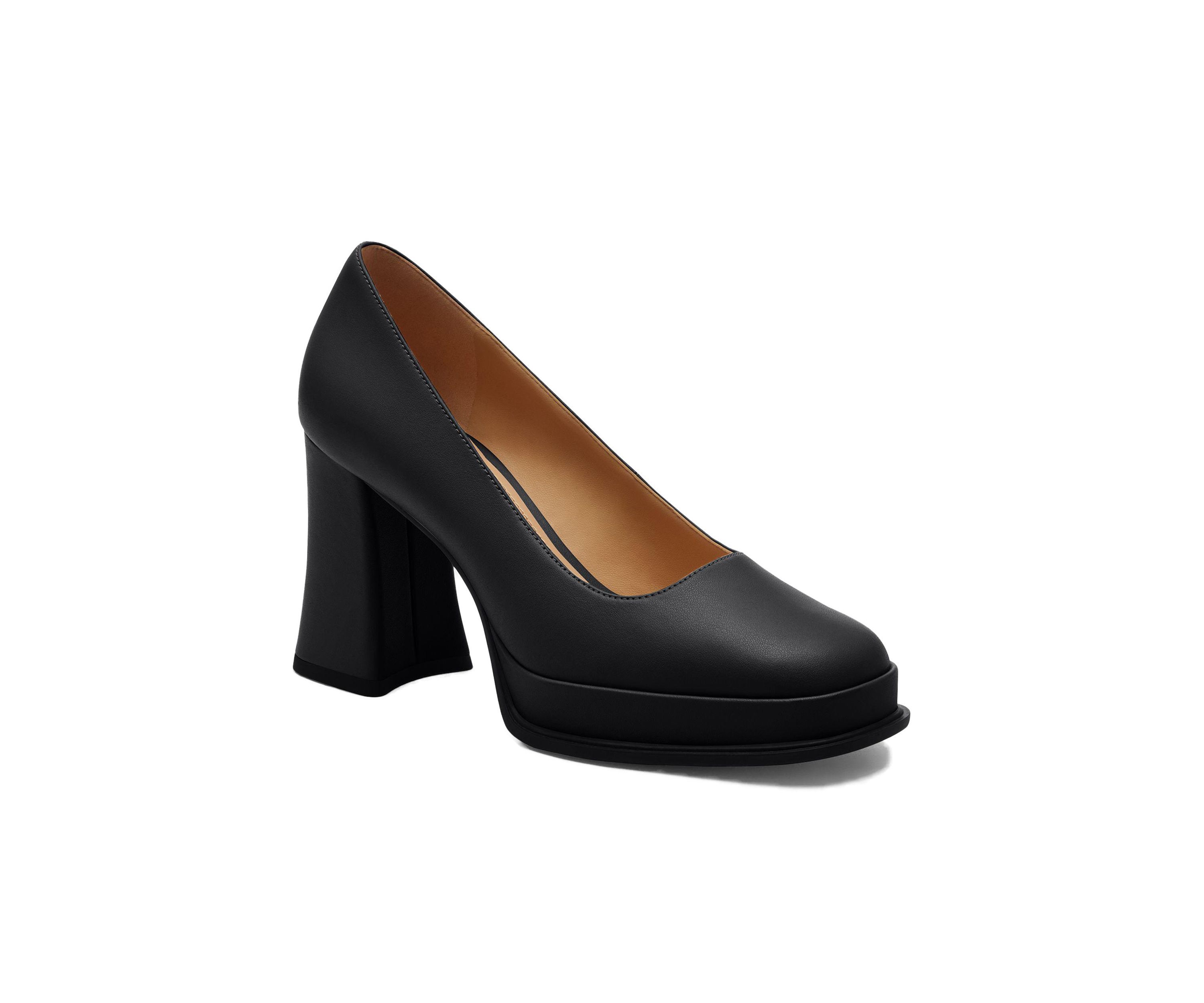 Sculpted C Pumps