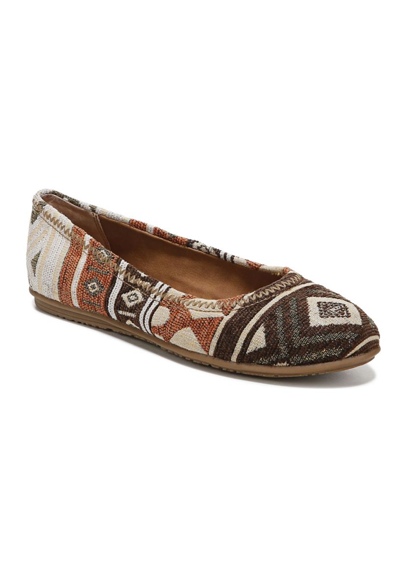 Sonia Flat