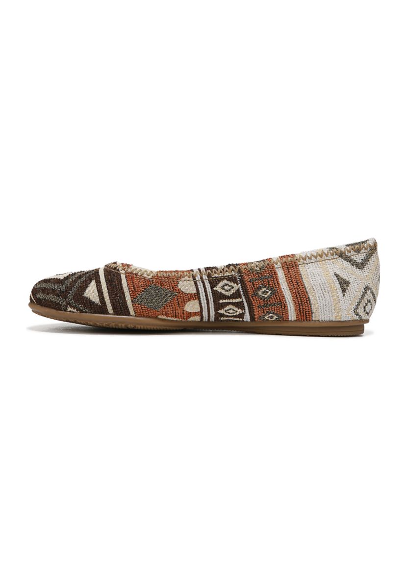 Sonia Flat