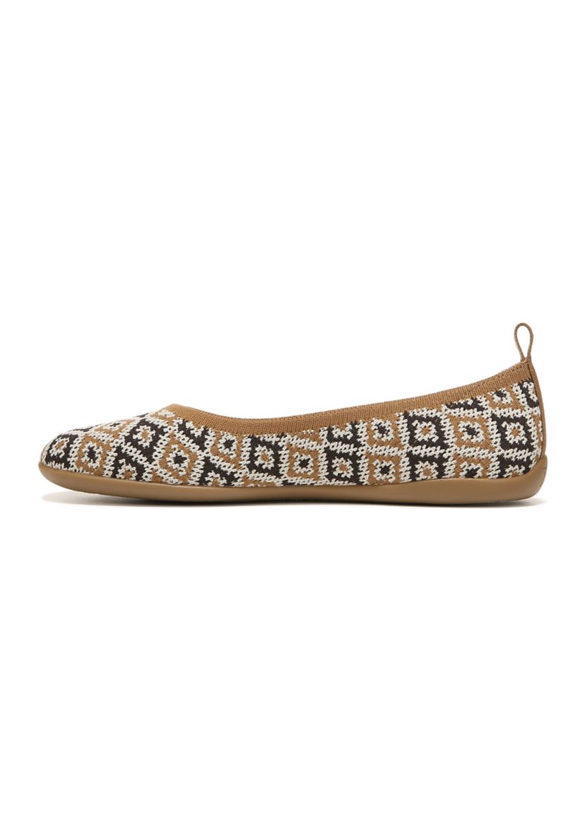 Caitlin Flat