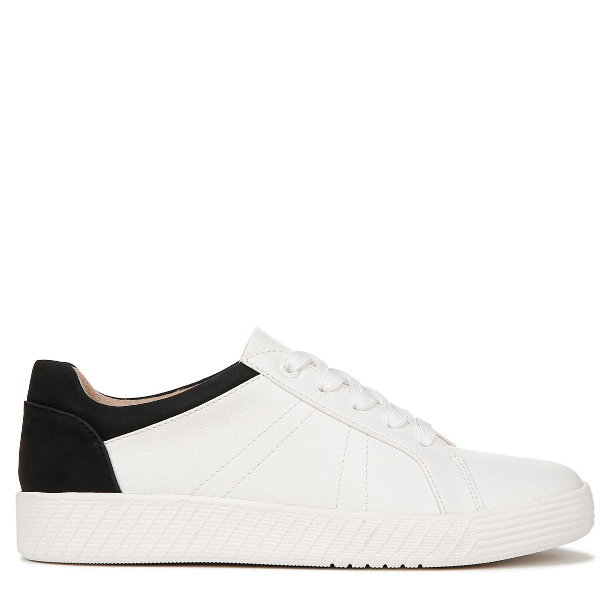 Neela Sneaker