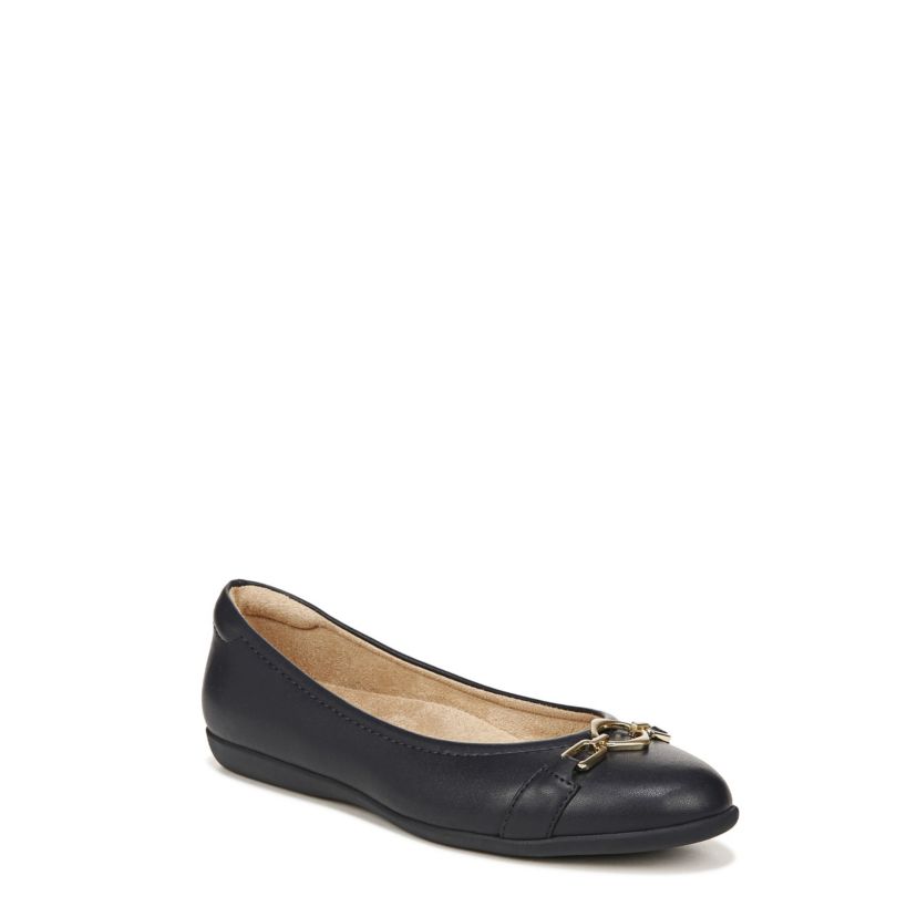 Vivienne-O Flat