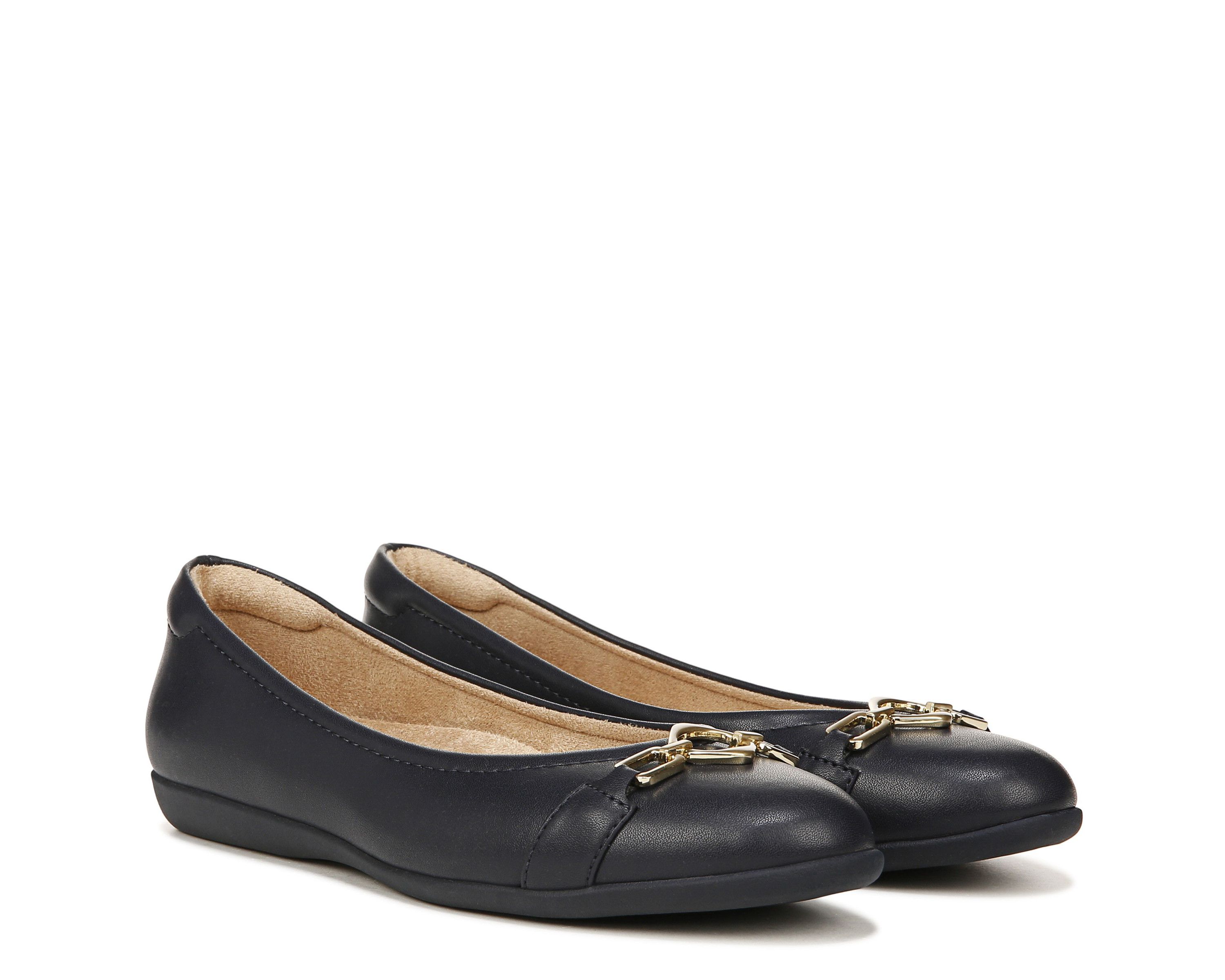 Vivienne-O Flat