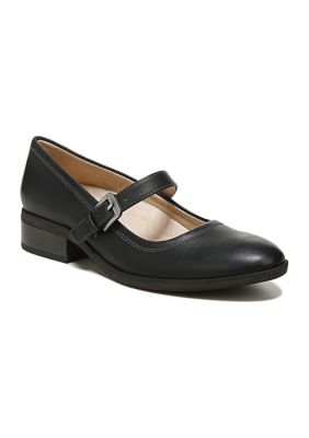 Belk store naturalizer shoes