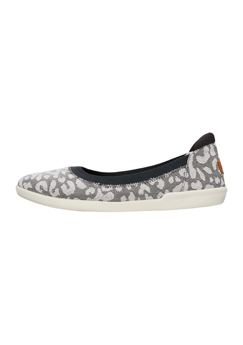 Savannah Slip On Classic Flats