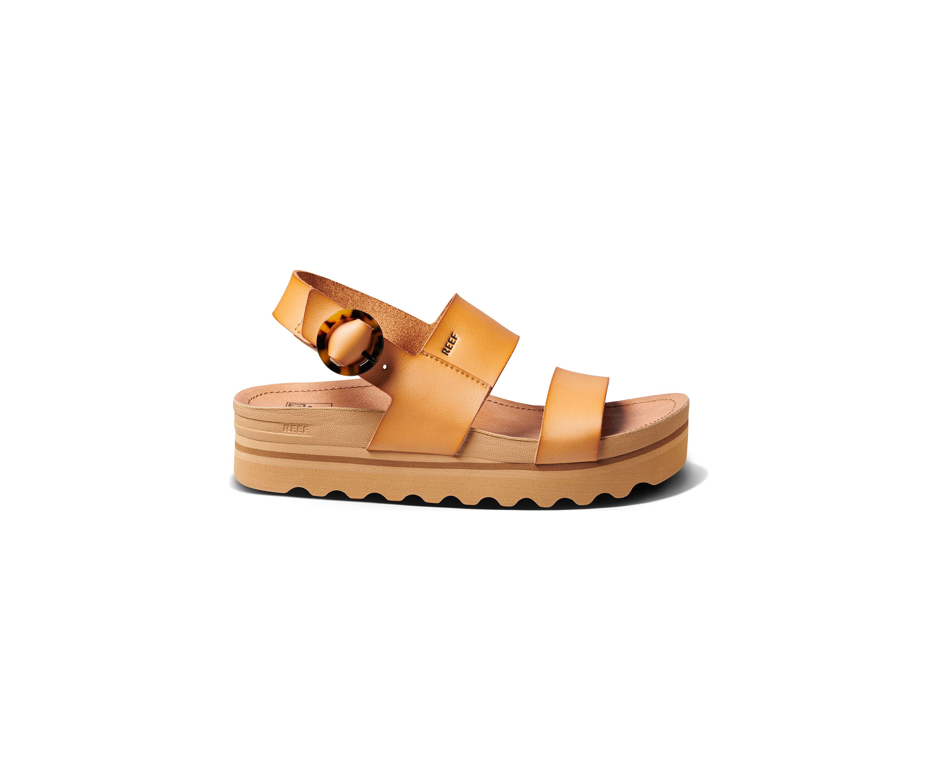 Vista Hi Buckle Sandals
