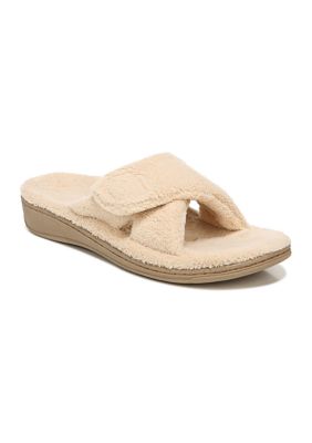 Belk vionic hot sale flip flops