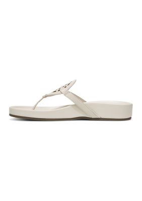 Belk vionic hot sale flip flops