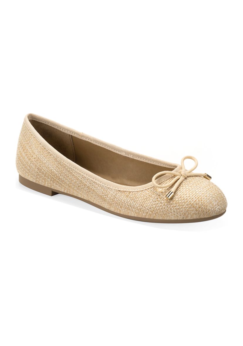 Larissa Flats