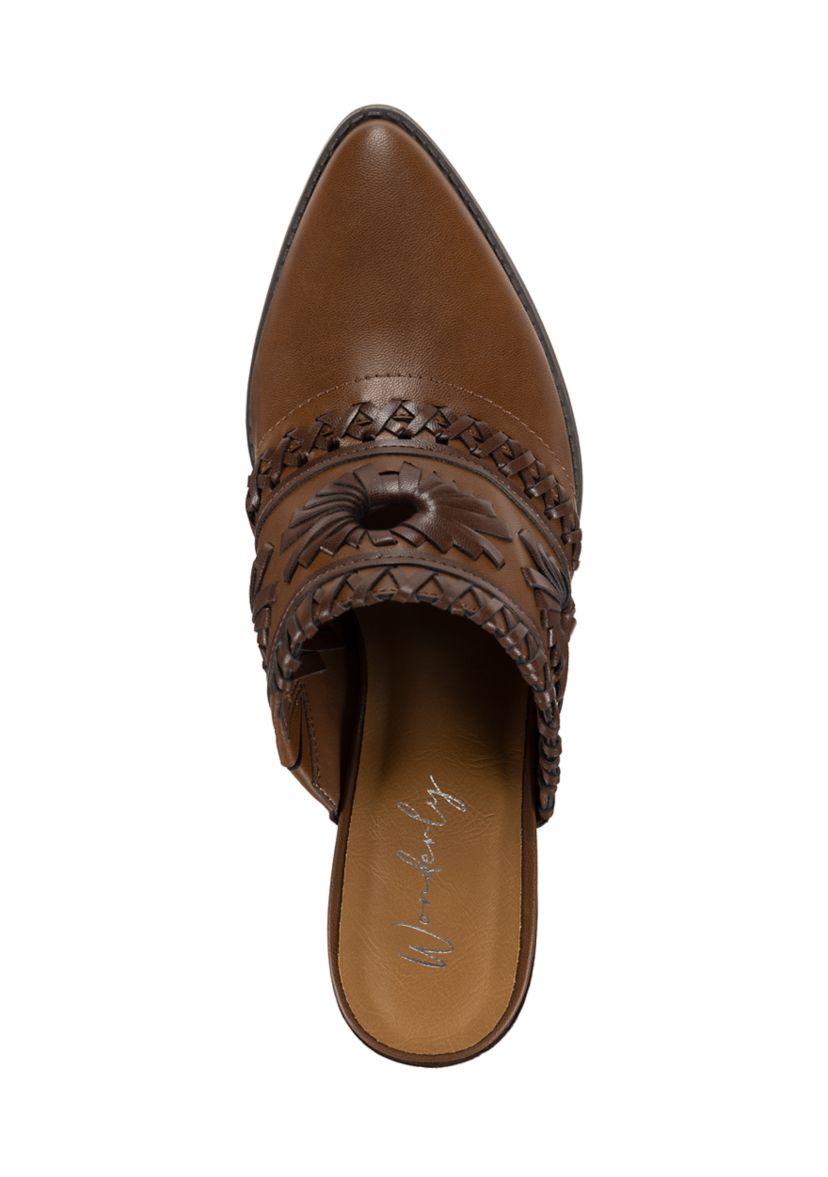 Lara Mules