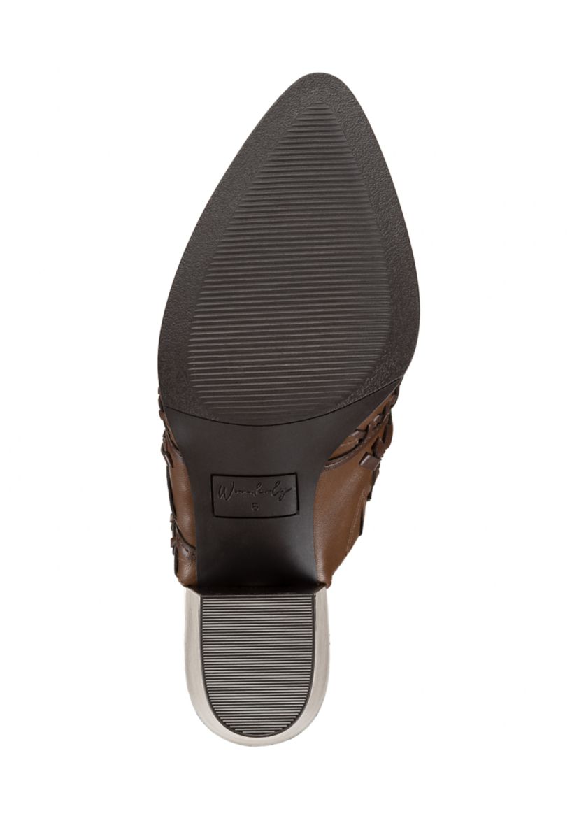 Lara Mules