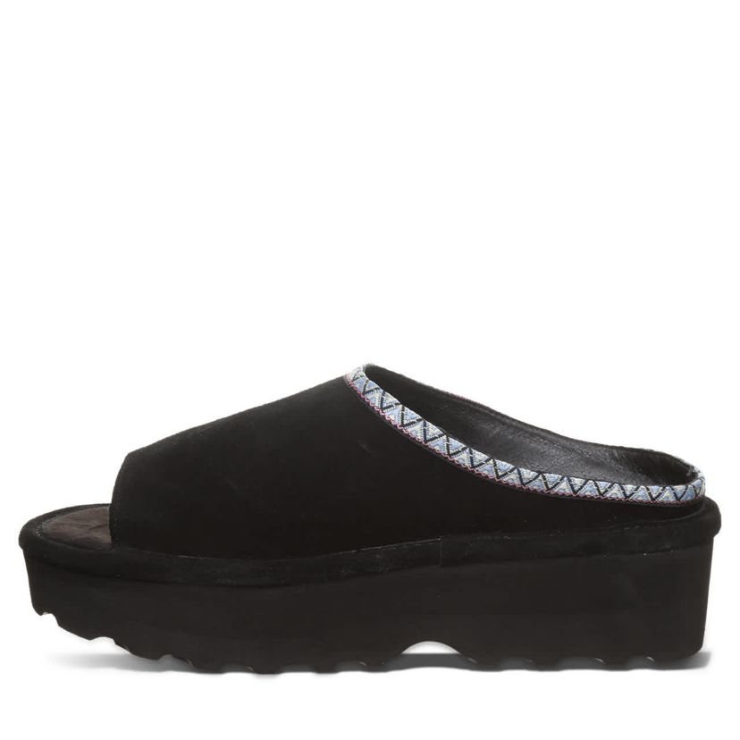 Navigate Sandals