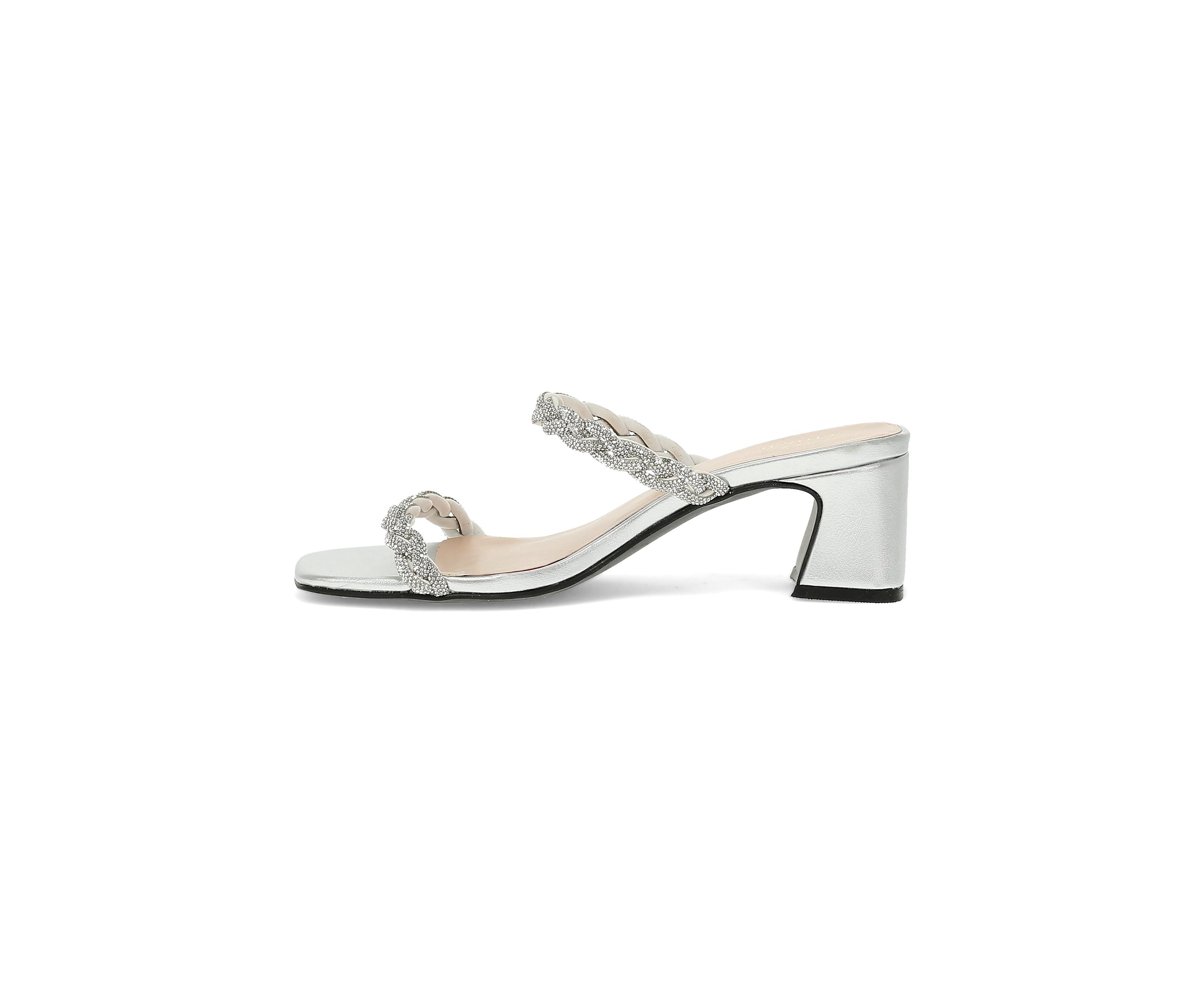 Tayven Heels