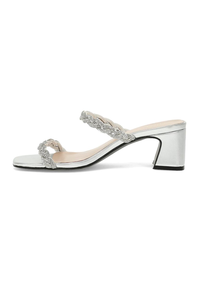 Tayven Heels