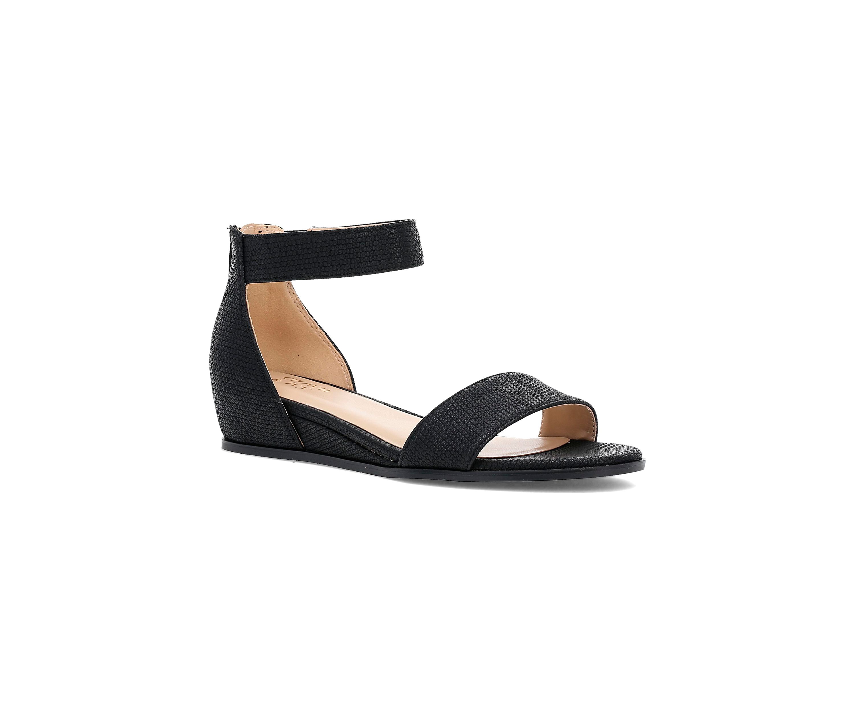 Nomie Flat Sandals