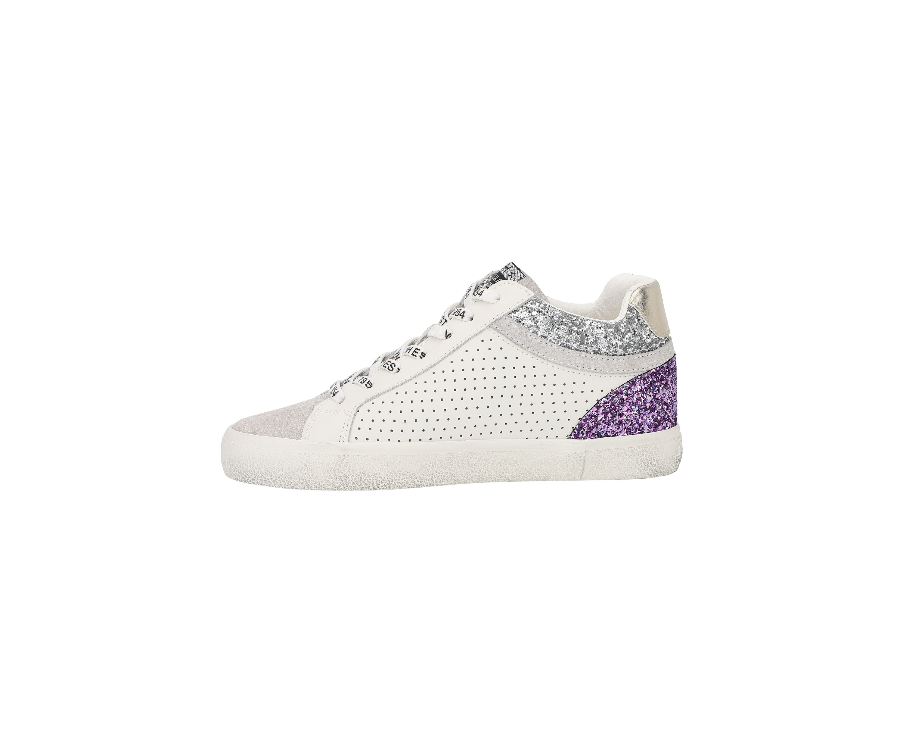 Bounce Sneakers