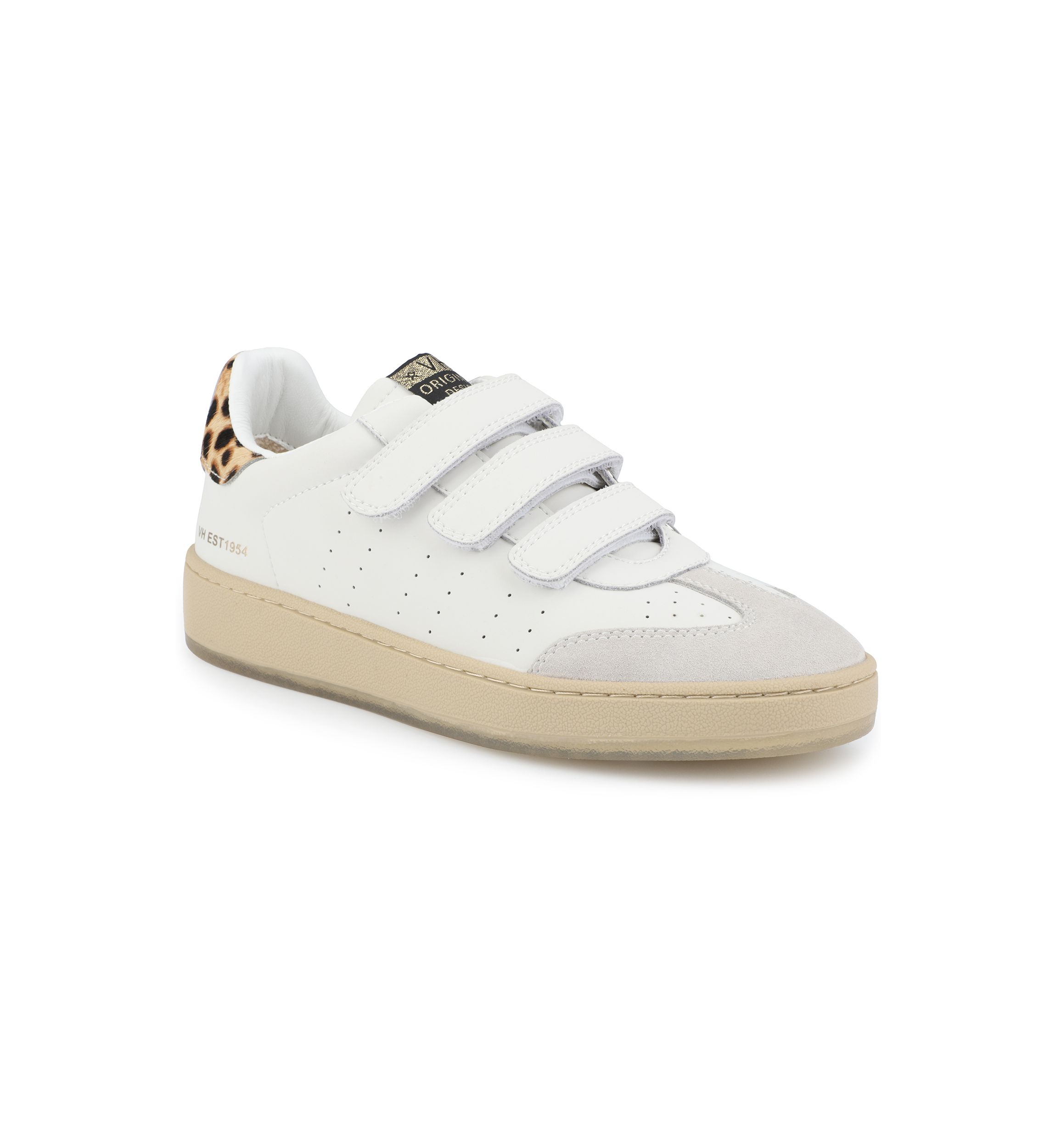 Ease Sneakers