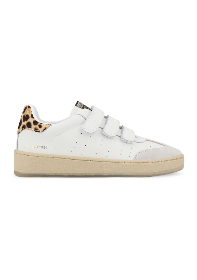 Ease Sneakers