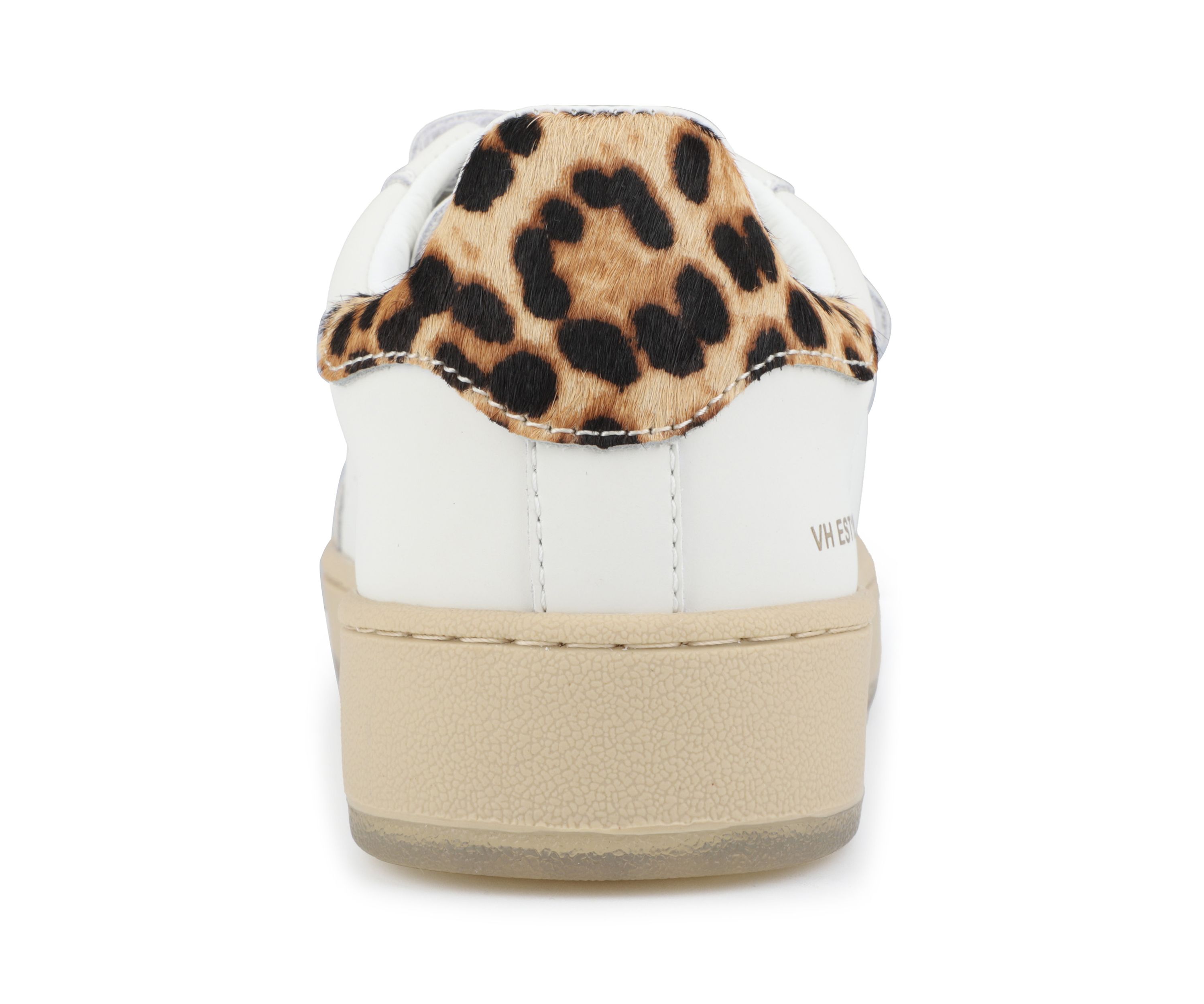 Ease Sneakers