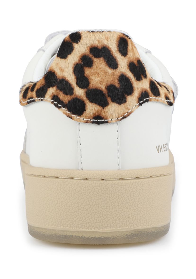 Ease Sneakers