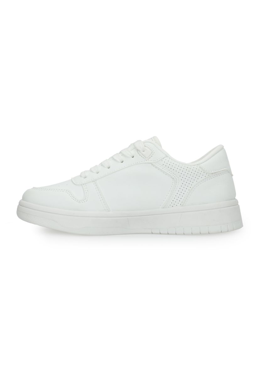 Fresh Sneakers