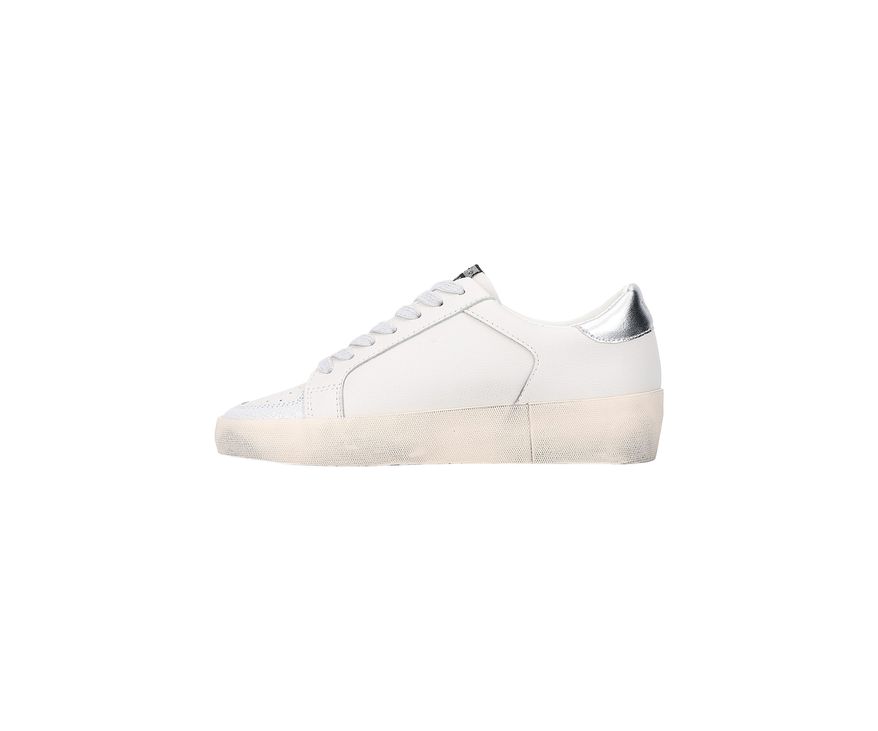 Magneev Sneakers