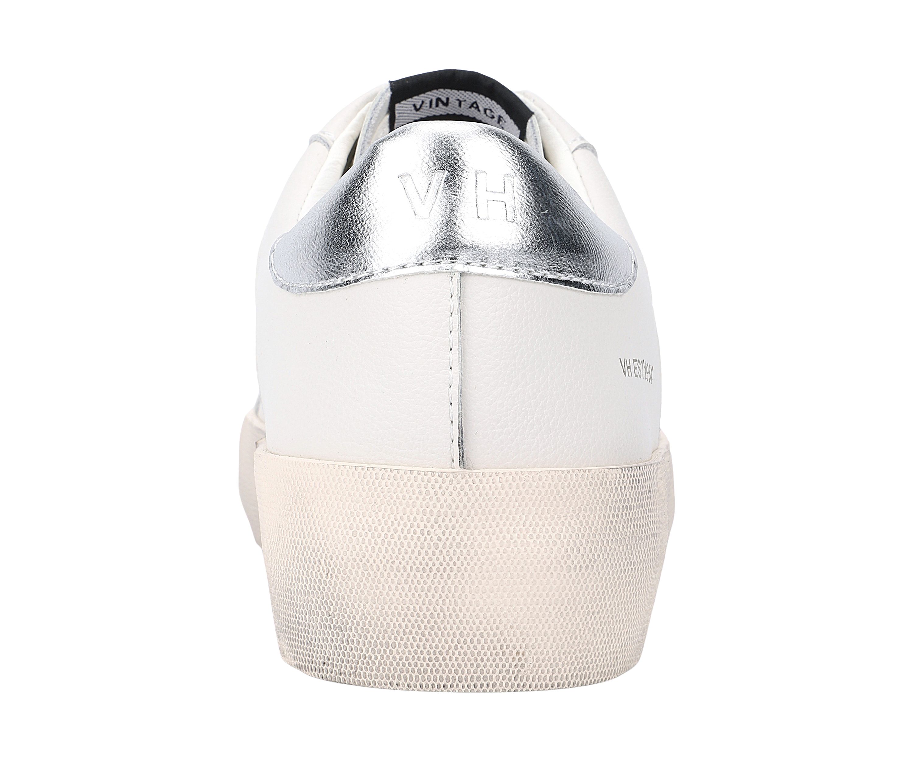 Magneev Sneakers