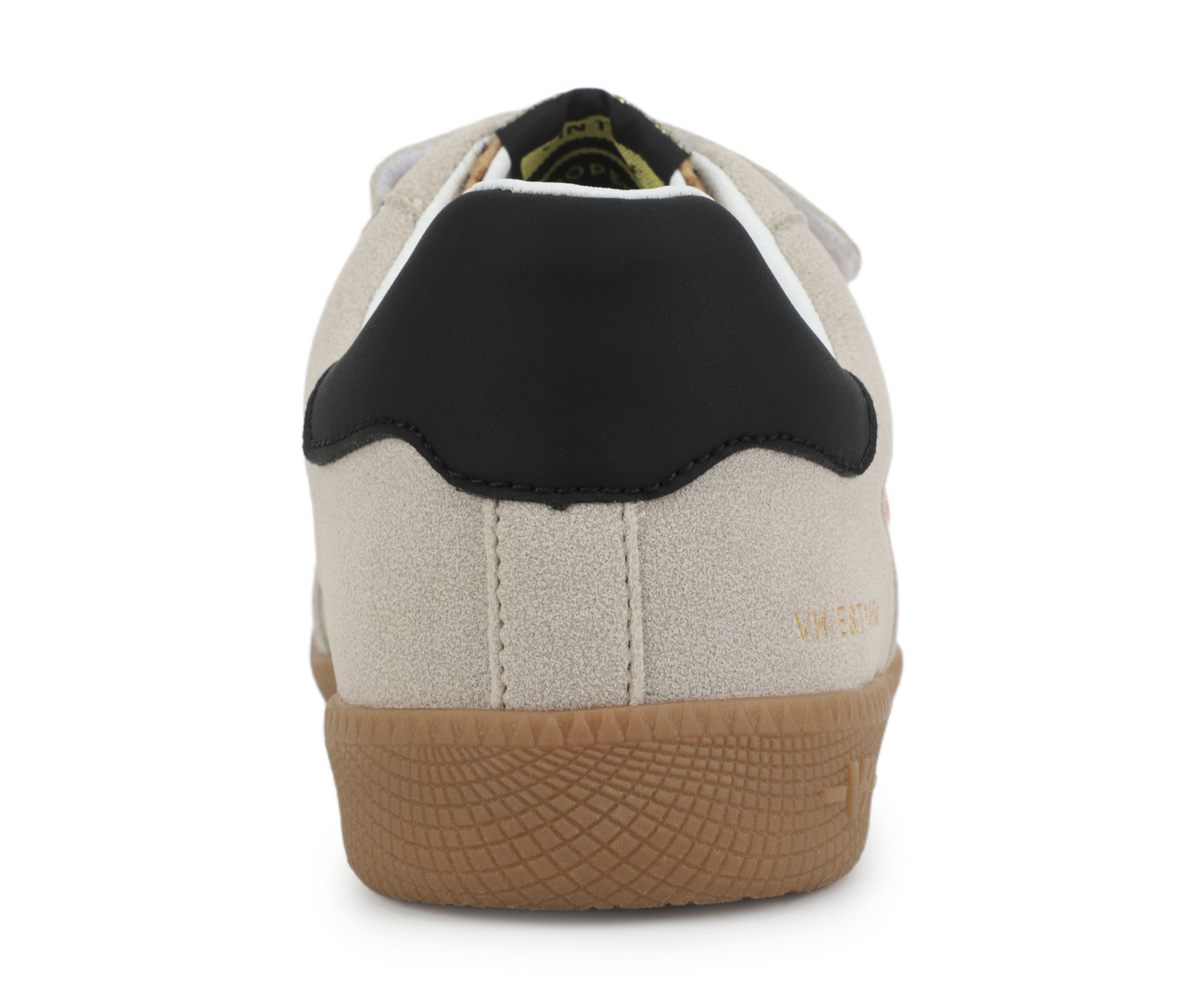 Pace Sneakers