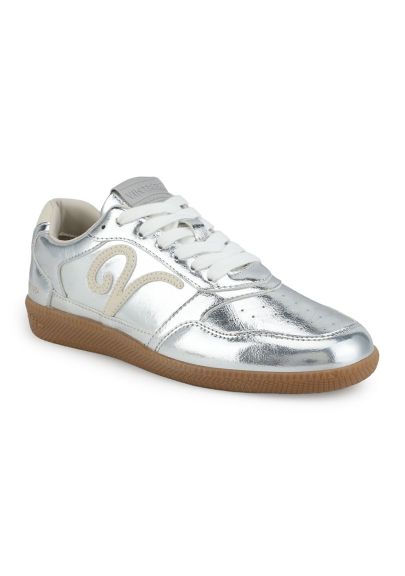 Whiz Sneakers