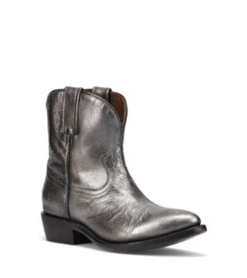 Frye Women's Billy Short, 6.5M