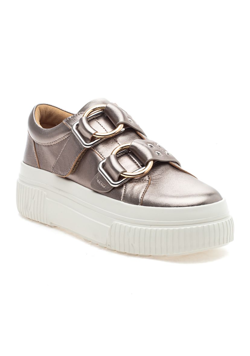 Waldo Platform Sneakers