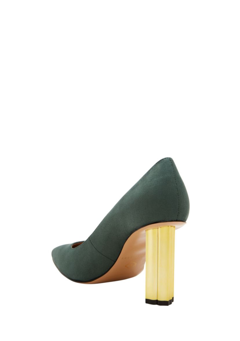 The Dellilah Pump