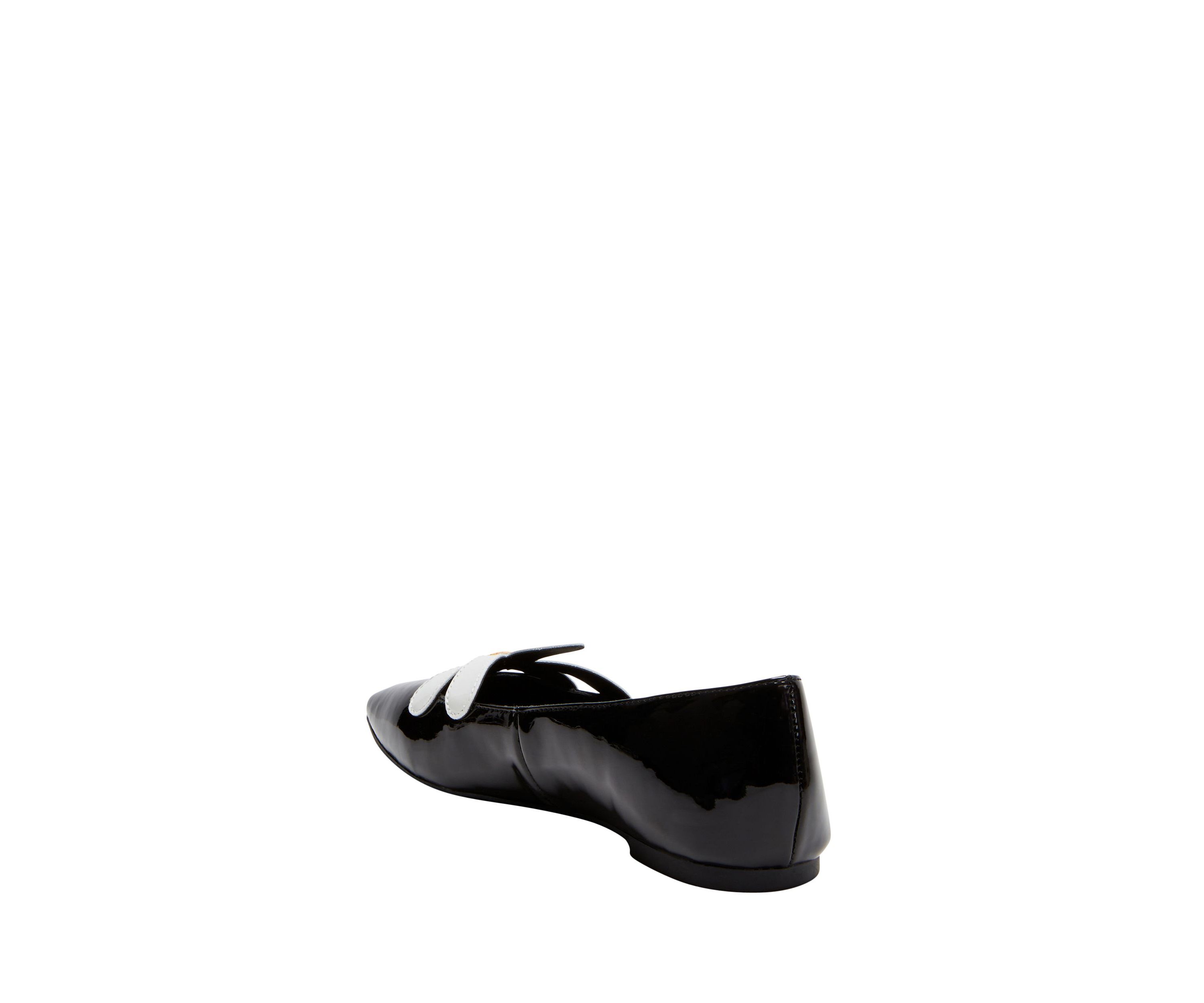 The Evie Daisy Flat