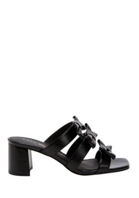 The Tooliped Bow Sandal