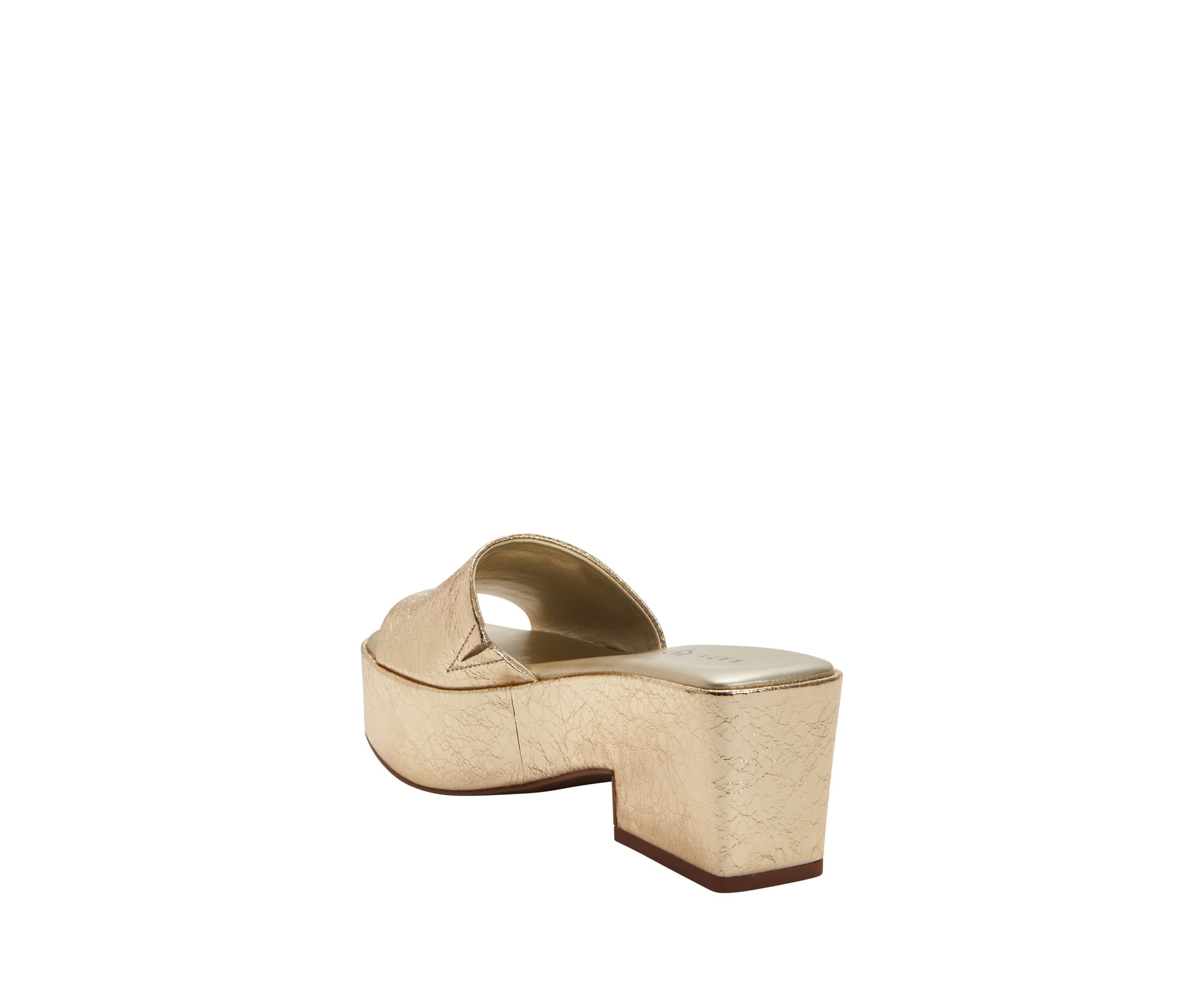 The Busy Bee Slip-On