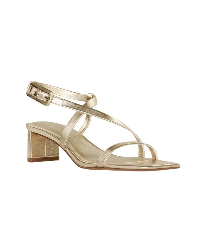 THE WANDERERING SANDAL