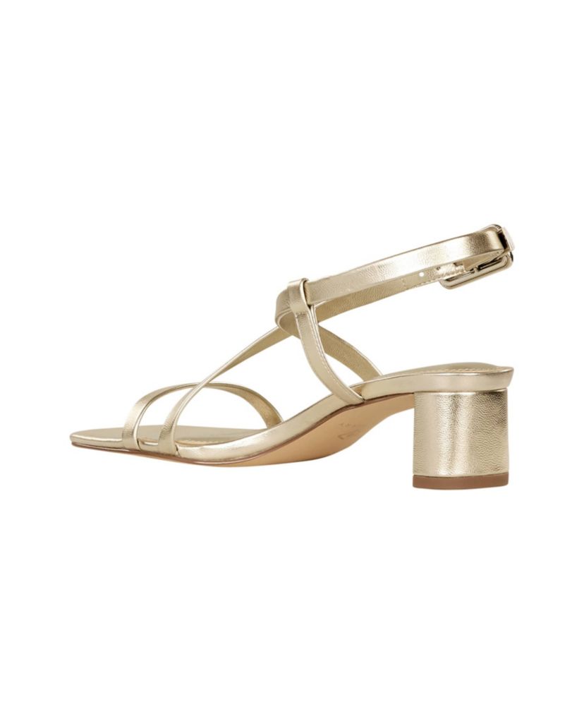 THE WANDERERING SANDAL