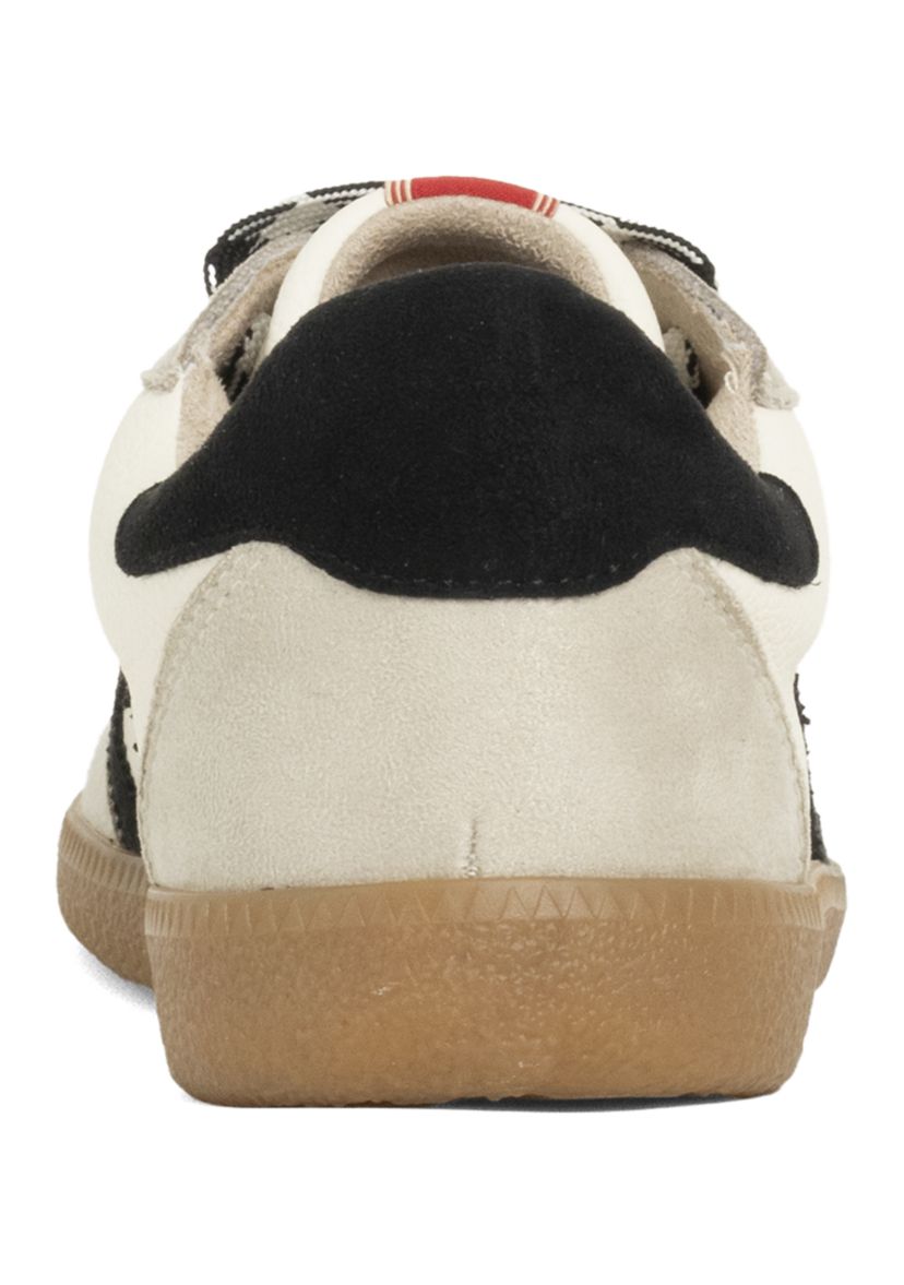 SHUSHOP Retro 25 Sneakers | Belk