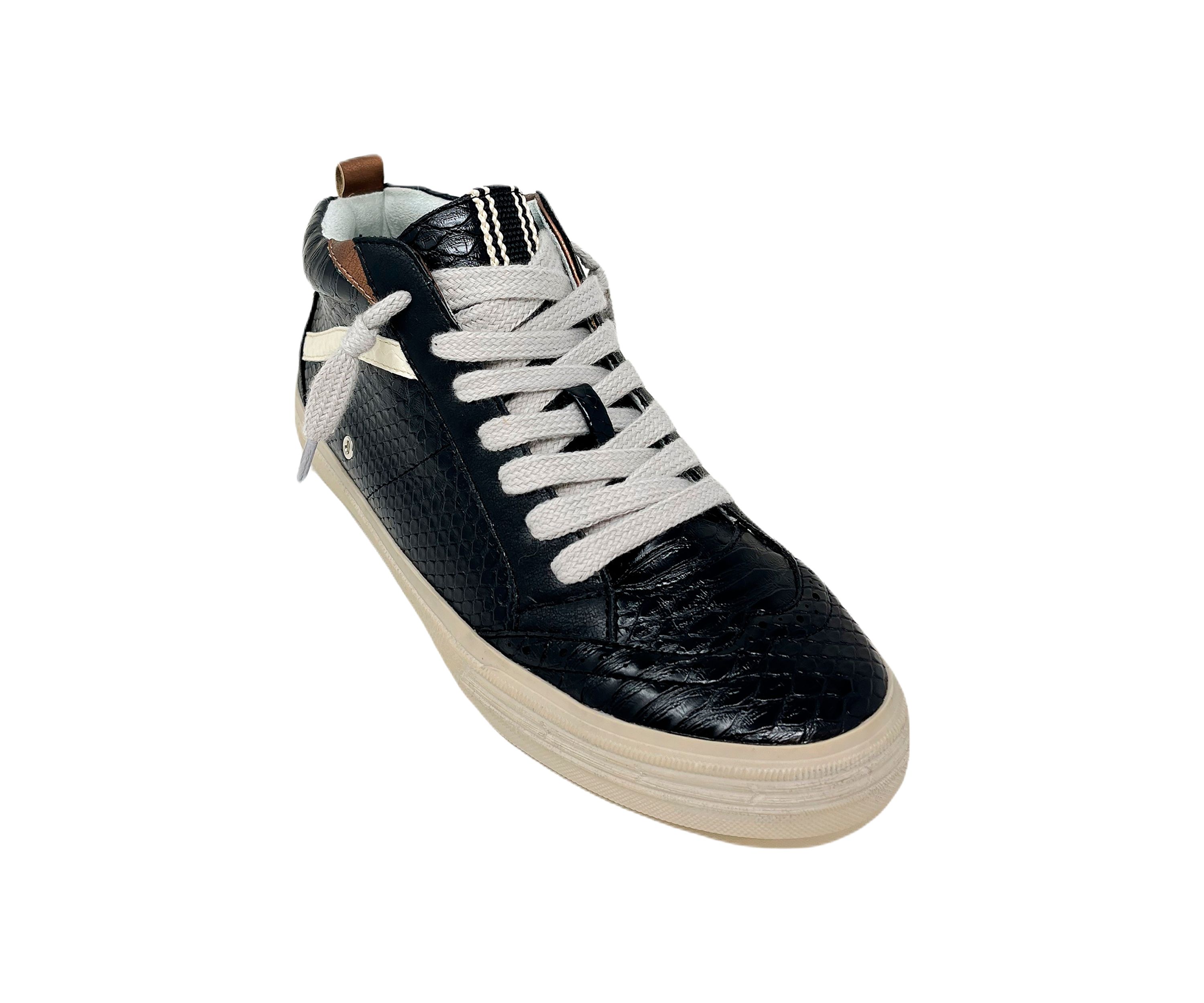 Riley Mid Top Sneakers