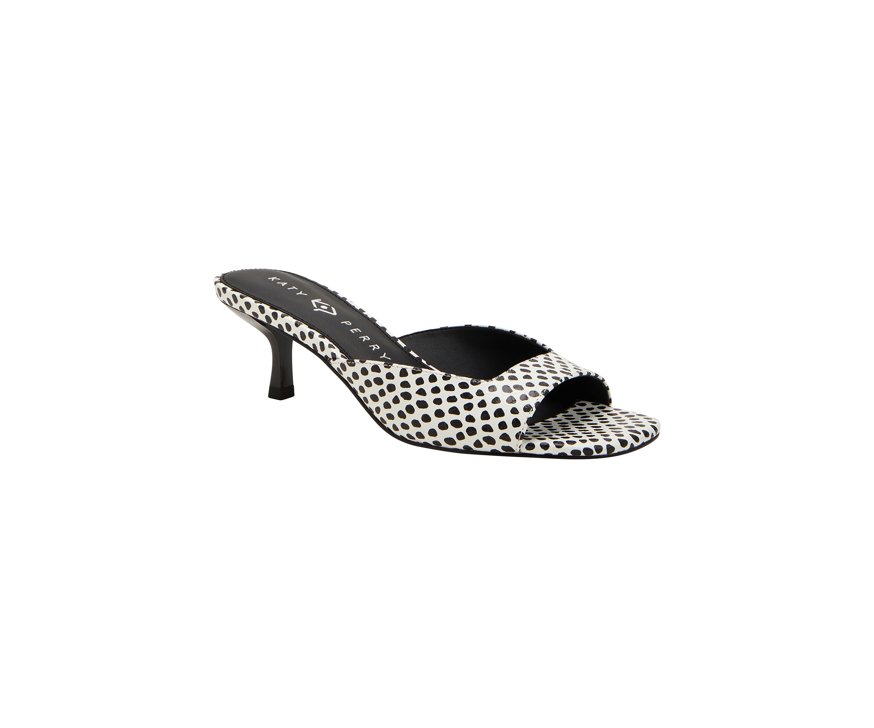 Ladie Low Heel Sandals