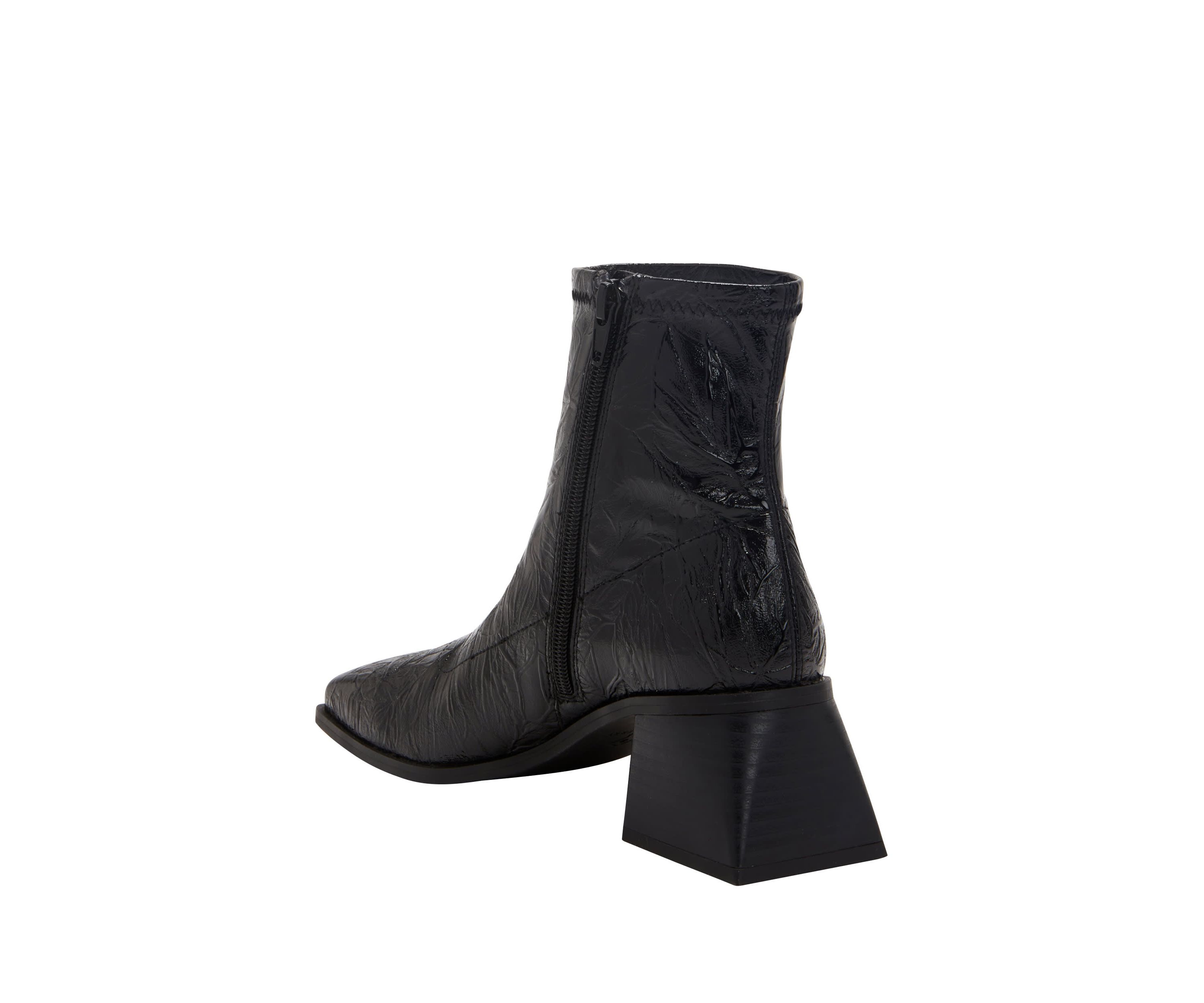 THE LOLETTE STRETCH ANKLE BOOT